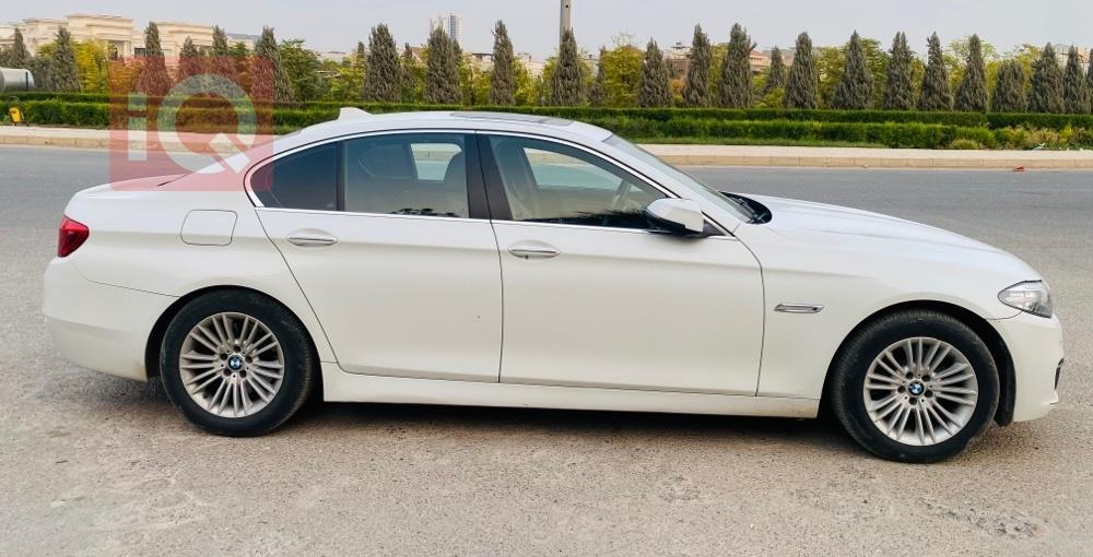 بی ئێم دەبڵیو سیریەس 5